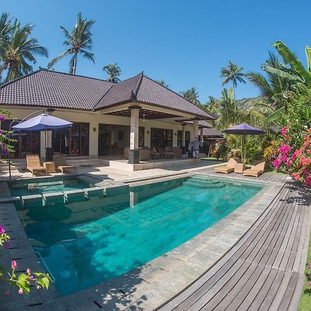 Villa Barong Candi Dasa  Room photo